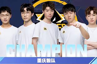 T1打野Oner姐姐晒照：艺术展上妈妈帮我拍的照片