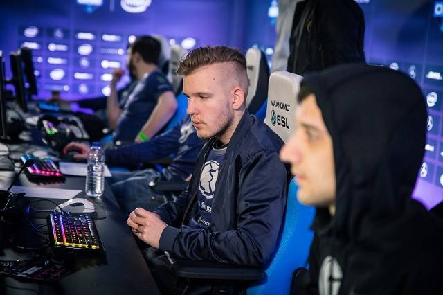 Hanwha Life Esports 成为 LCK Cup 2025 冠军