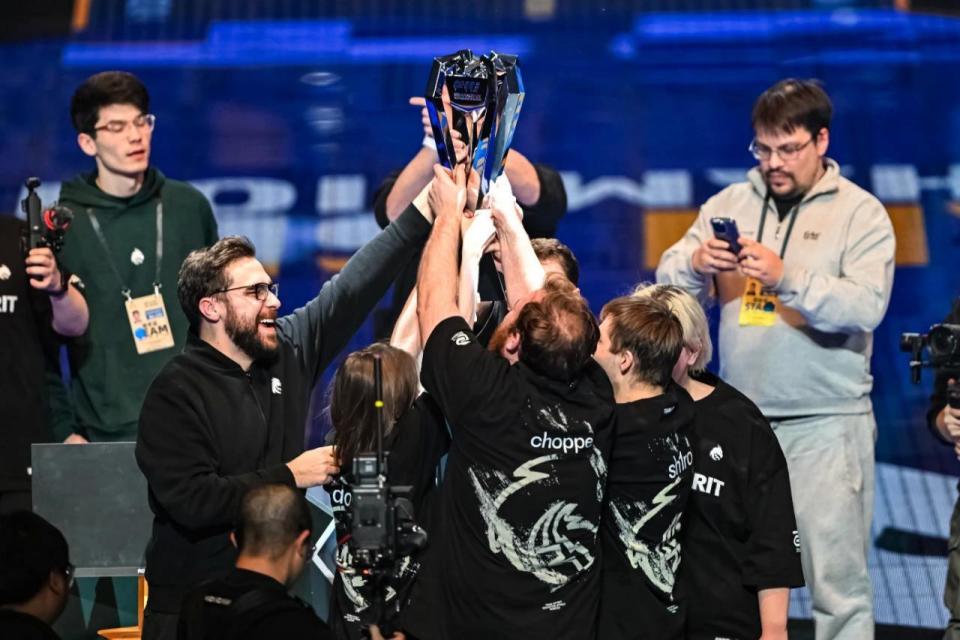 BLG Elk： ＂我们需要更加谨慎地比赛，以在2025年全球总决赛上展现真正的实力＂