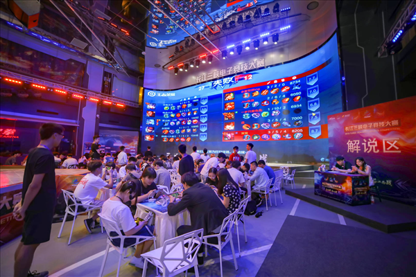 佛山GK遗憾止步2025王者荣耀挑战者杯半决赛